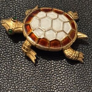 Vintage Gold-Tone Turtle Brooch rare to find, signed crown Trifari